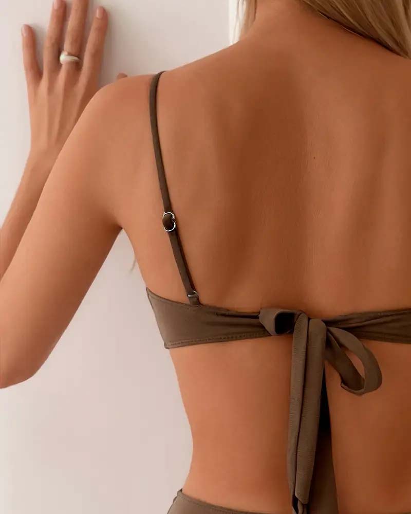 Íris | Bikini Sexy e Trendy em Dois Peças