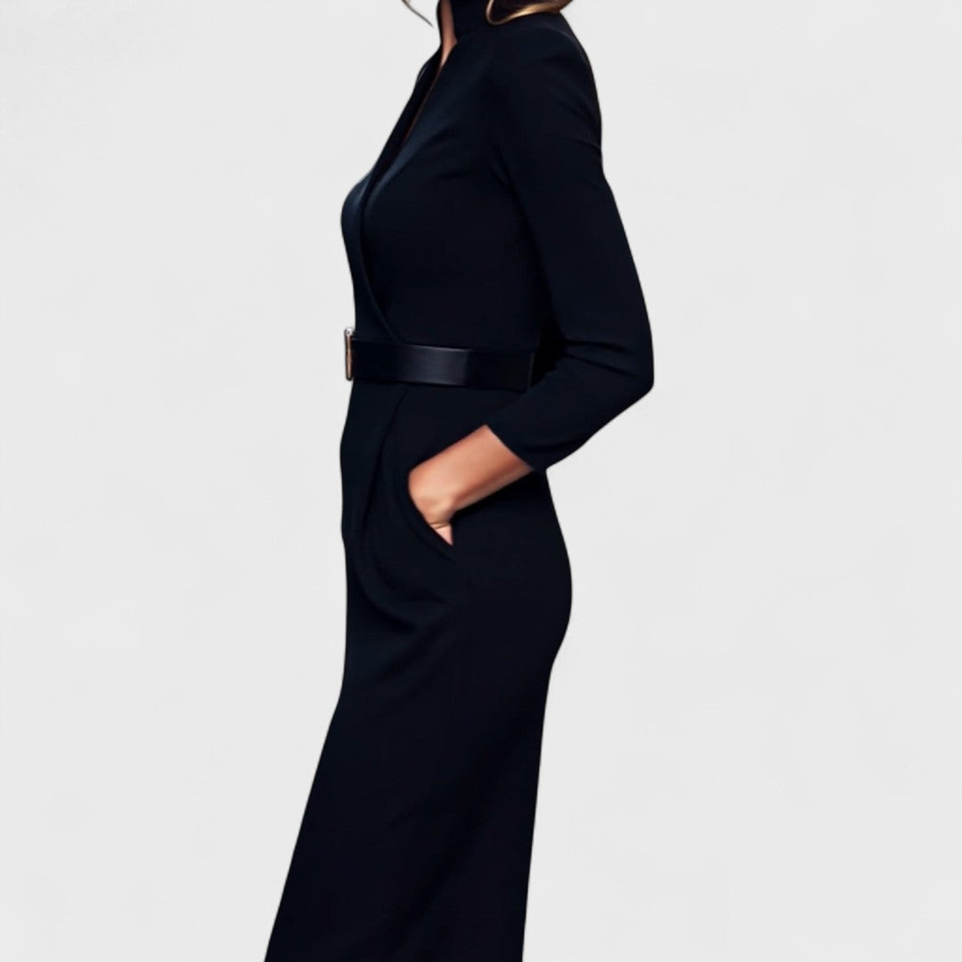 Mandarin - Vestido Preto Refinado com Cinto e Gola