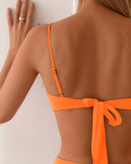 Íris | Bikini Sexy e Trendy em Dois Peças