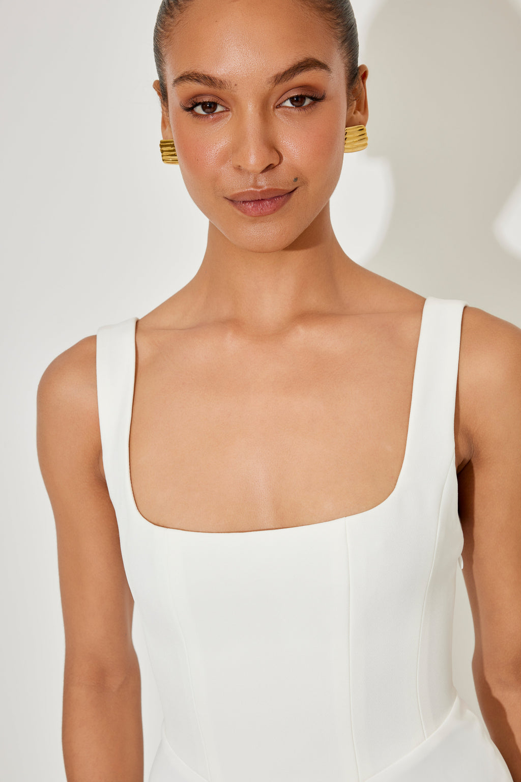 Amelia™ | Vestido midi fluido e atemporal