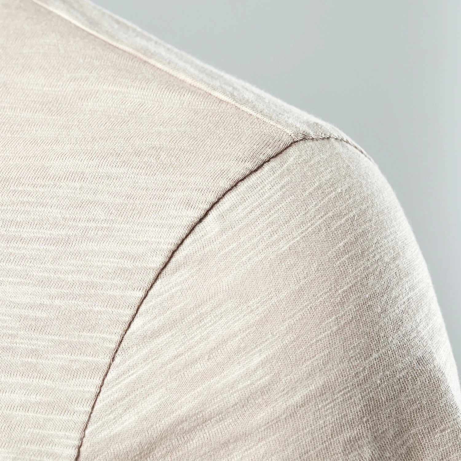 Camisa Henley - Gola com Botões