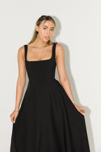 Amelia™ | Vestido midi fluido e atemporal
