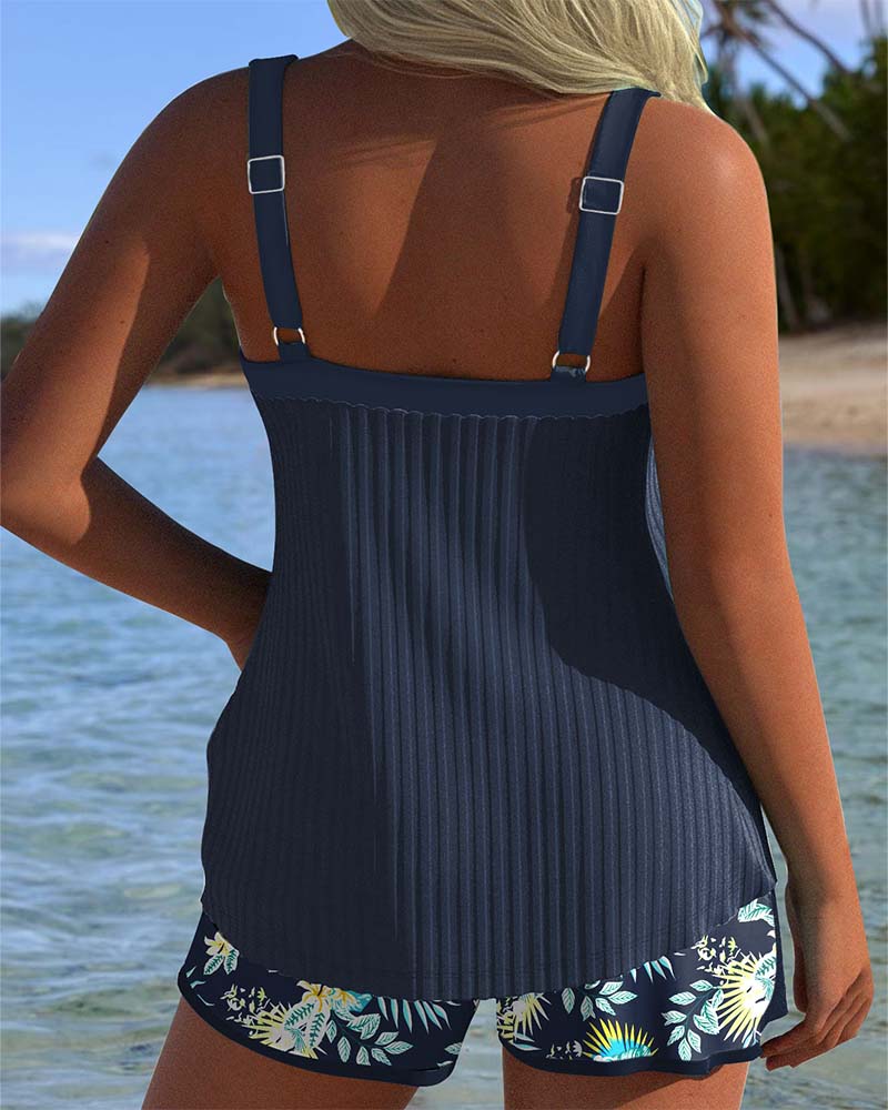 Beatriz | Tankini às Riscas com Calções de Praia em Dois Peças