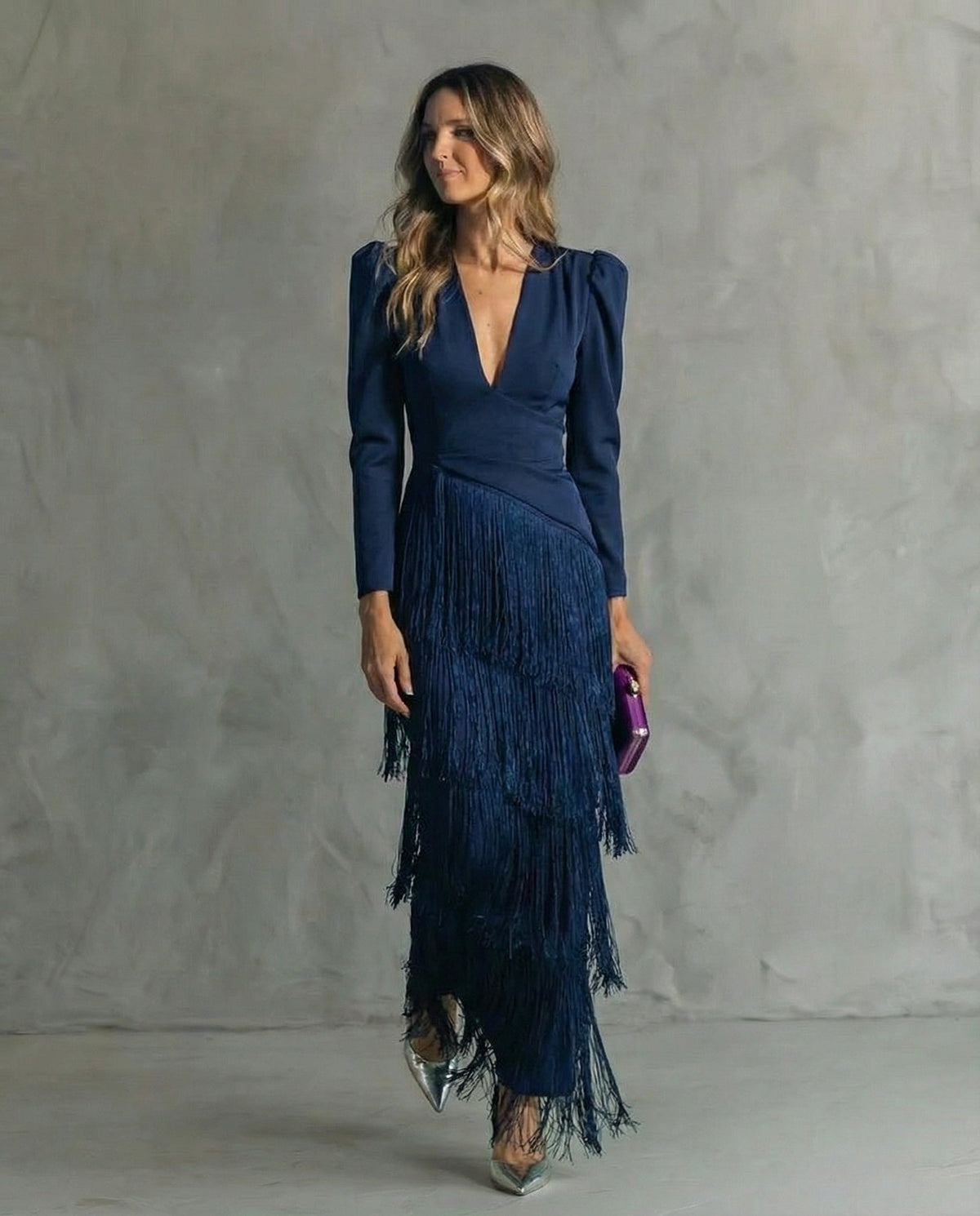 Clara · Vestido elegante de Mulher com mangas de franjas