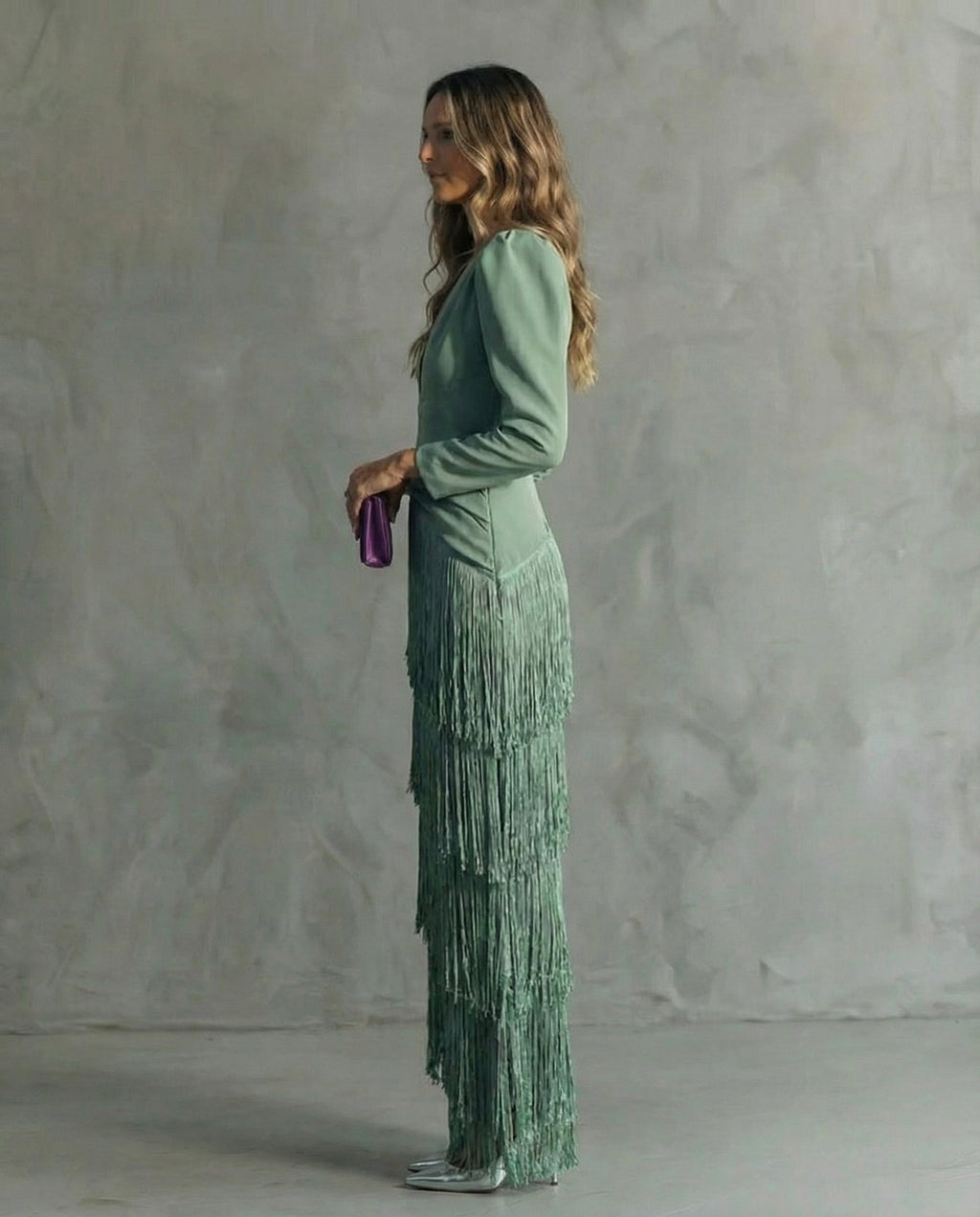 Clara · Vestido elegante de Mulher com mangas de franjas