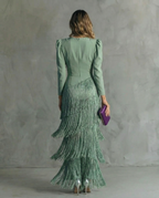 Clara · Vestido elegante de Mulher com mangas de franjas